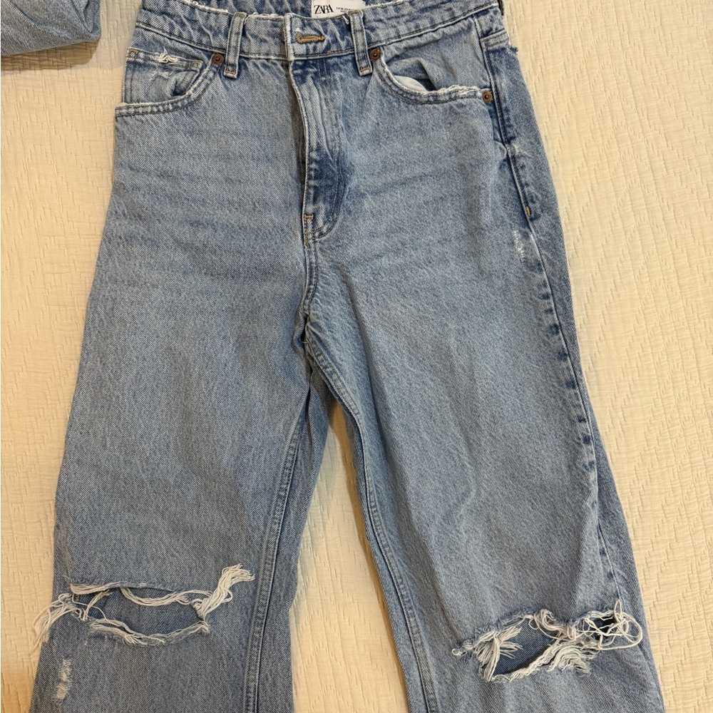 Zara Women's High Rise Light Blue Jeans